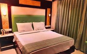 Hotel Harshanaa Elite